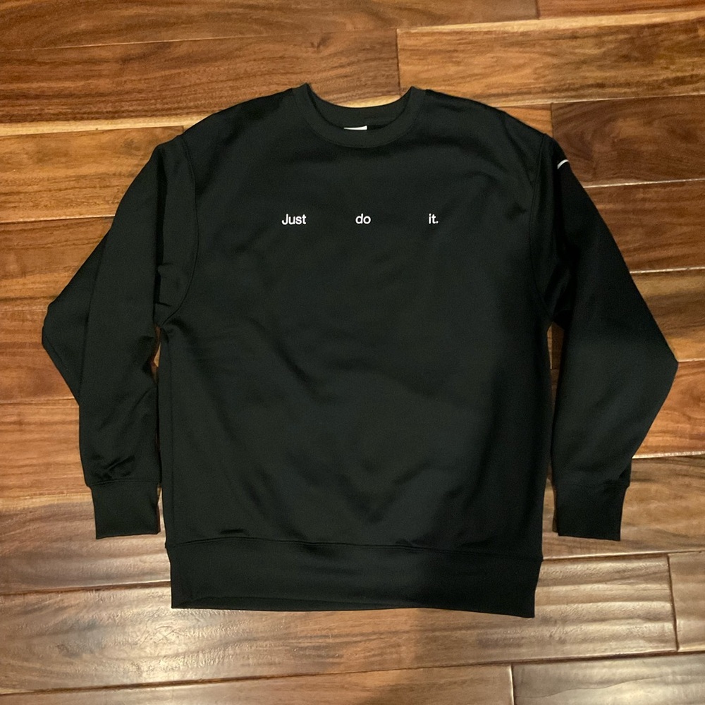 Nike Women’s Black Crewneck Therma-Fit Sweatshirt